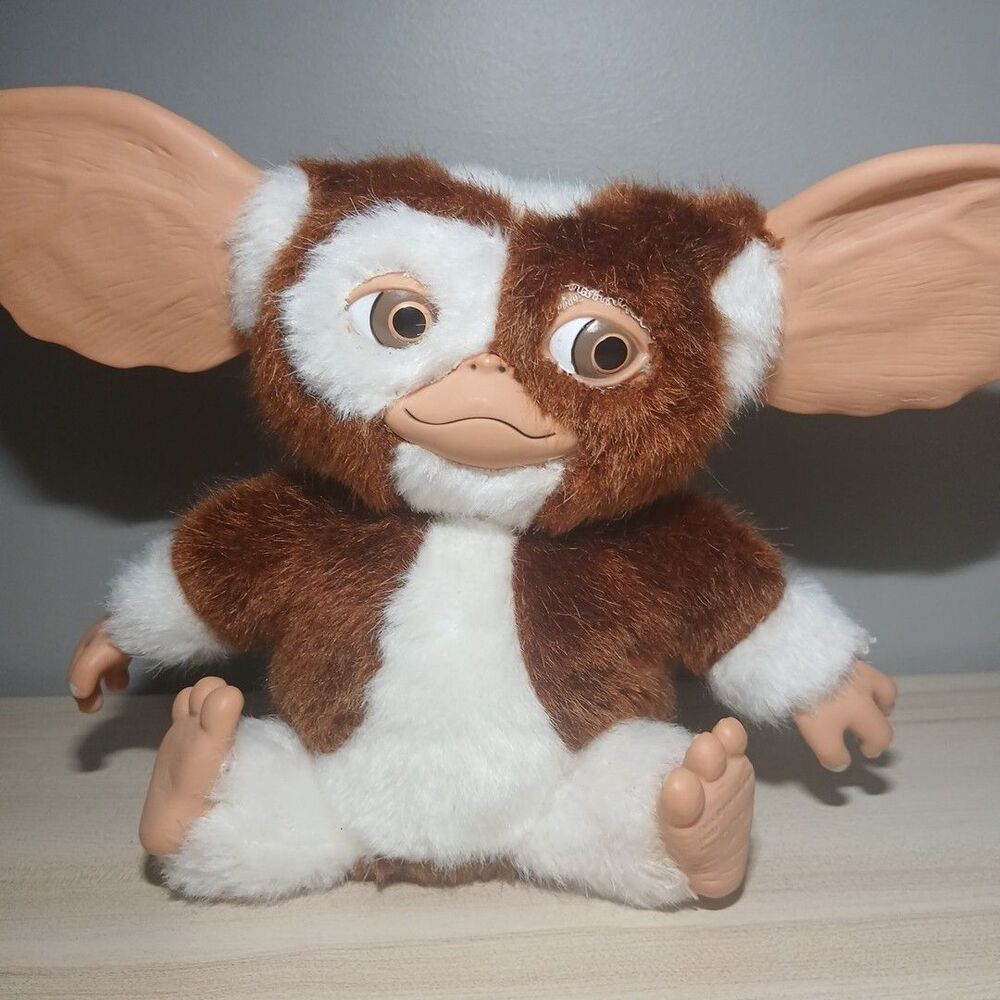 Gremlins 6” Singing & Dancing GIZMO Plush Doll with Sound Movement NECA WORKS